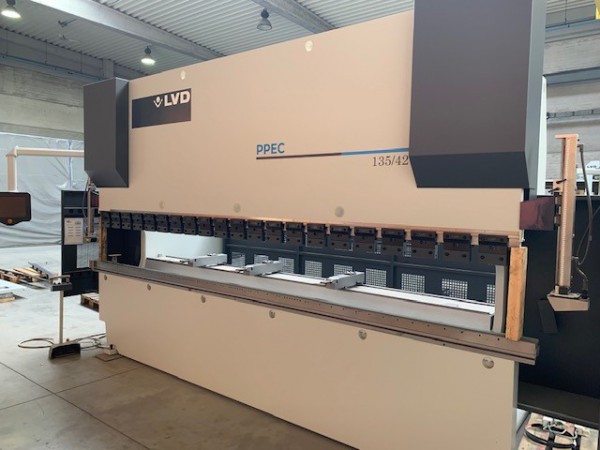 LVD PPEC-5 135/4270 Toch Light